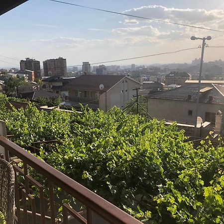 Hillside Guest House Jerevan Buitenkant foto