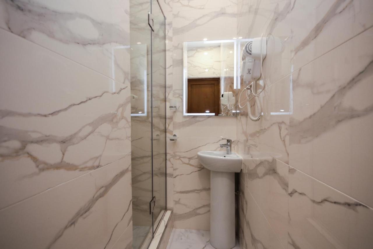 Hillside Guest House Jerevan Buitenkant foto