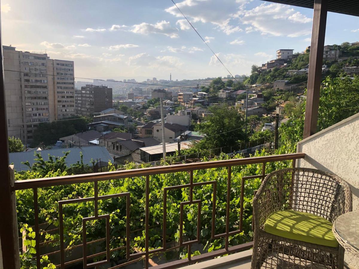 Hillside Guest House Jerevan Buitenkant foto