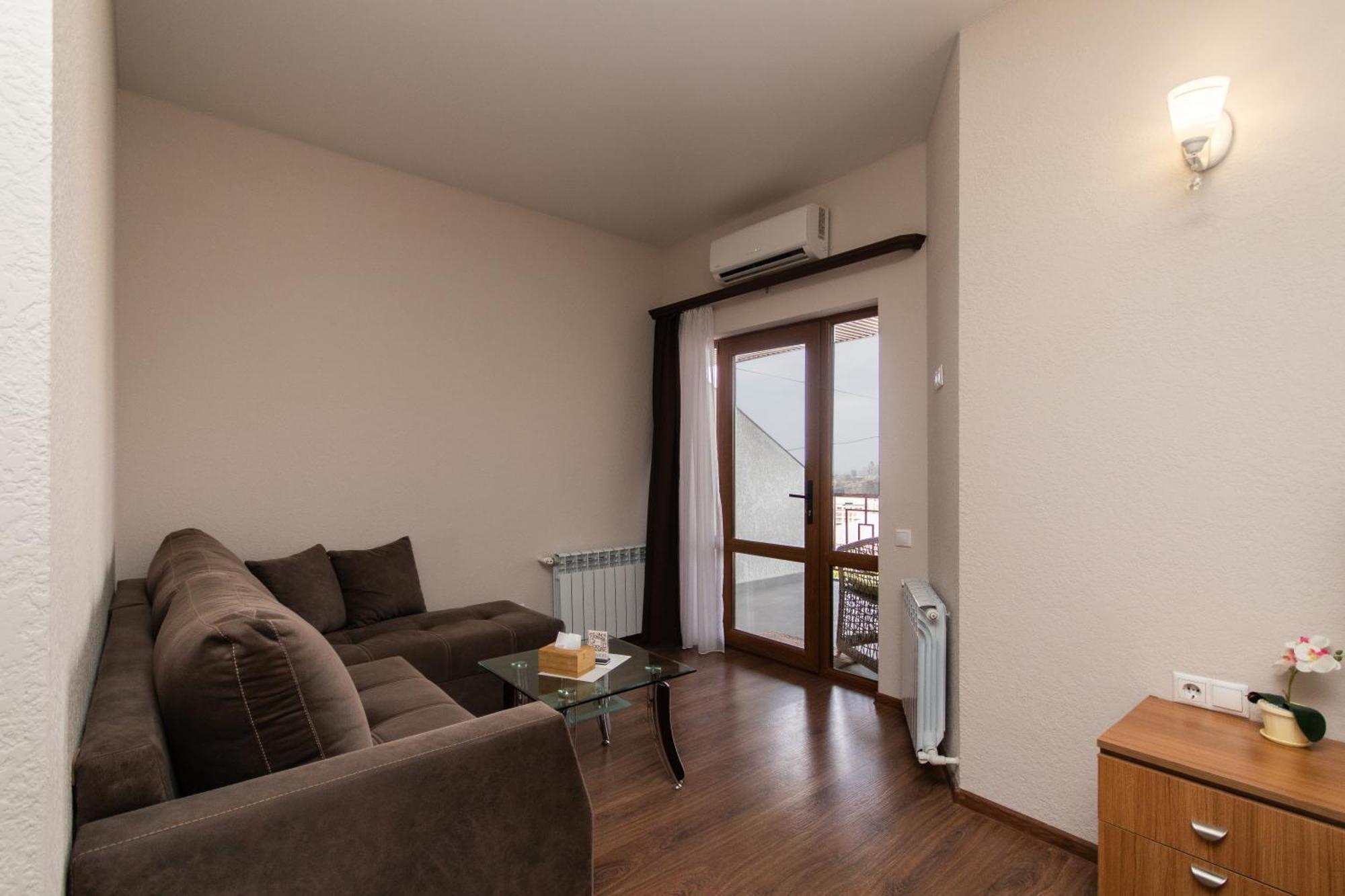 Hillside Guest House Jerevan Buitenkant foto